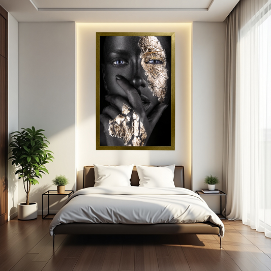 Rosto feminino com pintura Black e textura Gold