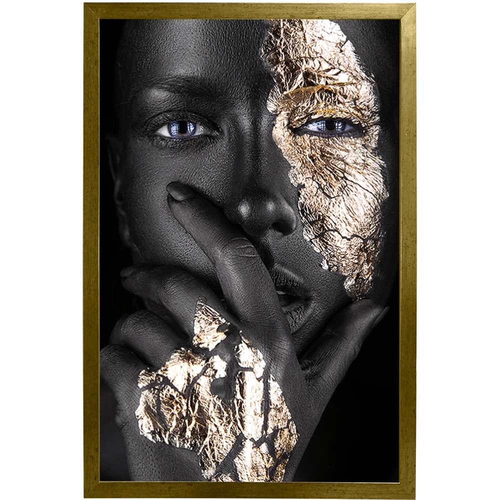 Rosto feminino com pintura Black e textura Gold