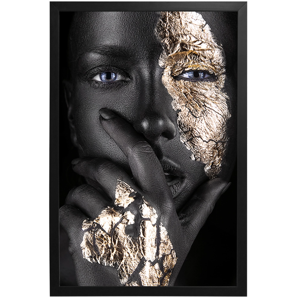 Rosto feminino com pintura Black e textura Gold